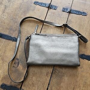 LILY & IVY 2 Zip Sectioned Small Metallic Messenger Purse
